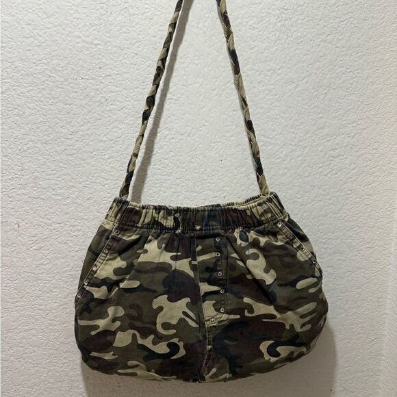 Camo Purse braided handle jewerled size jean purse/camo bag/lining - Picture 2 of 15